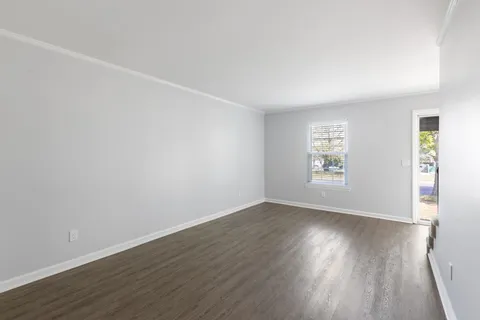 $385,000 | 2007 B Ashwood Avenue, Nashville, TN 37212