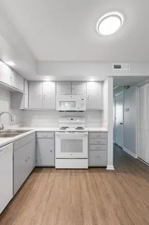 $385,000 | 2007 B Ashwood Avenue, Nashville, TN 37212