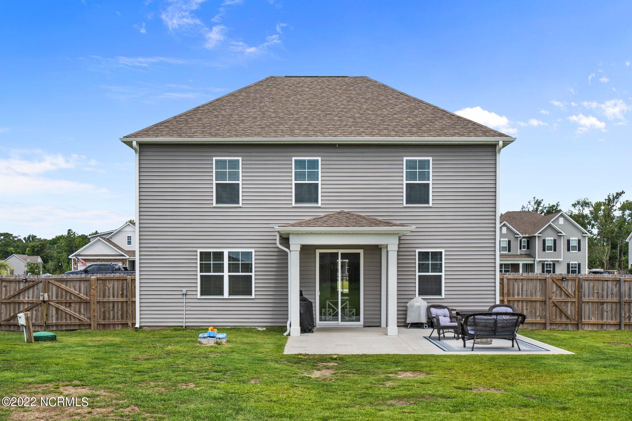 79 Colonial Heights Drive Hampstead, NC 28443 - Photo 31 of 37 19-web-or-mls-DSC09347