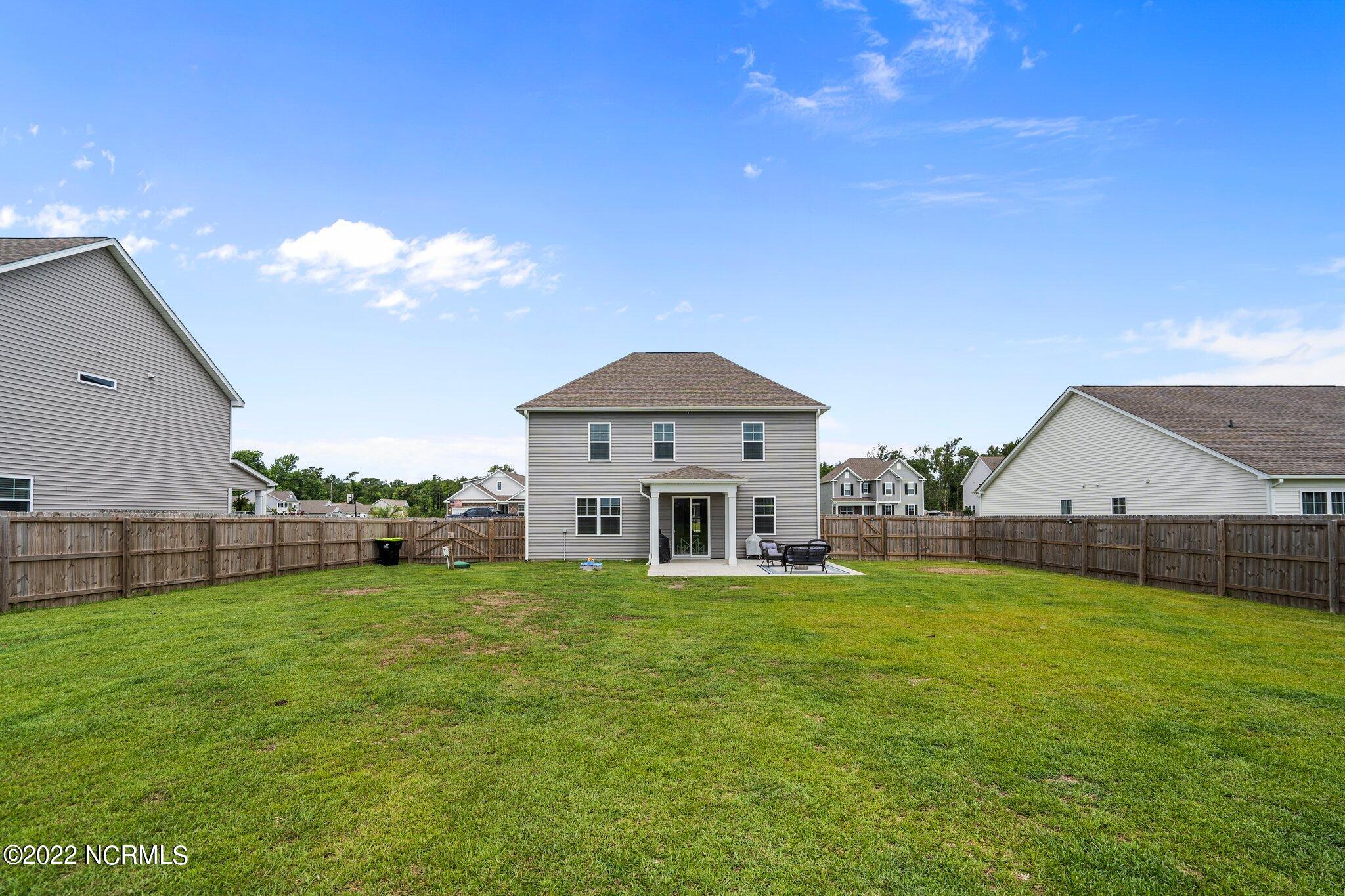 79 Colonial Heights Drive Hampstead, NC 28443 - Photo 32 of 37 21-web-or-mls-DSC09346