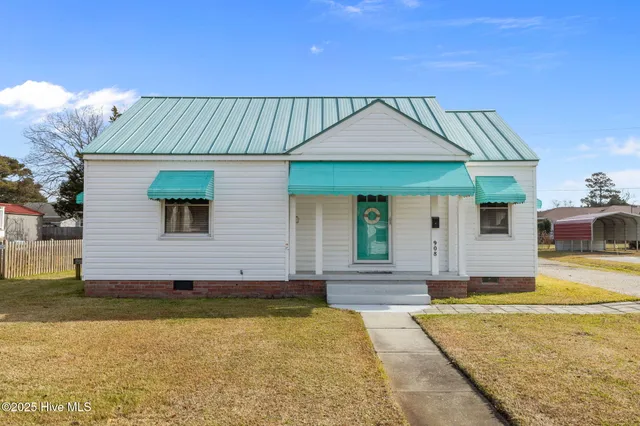 $293,000 | 908 North 20th Street, Morehead City, NC 28557