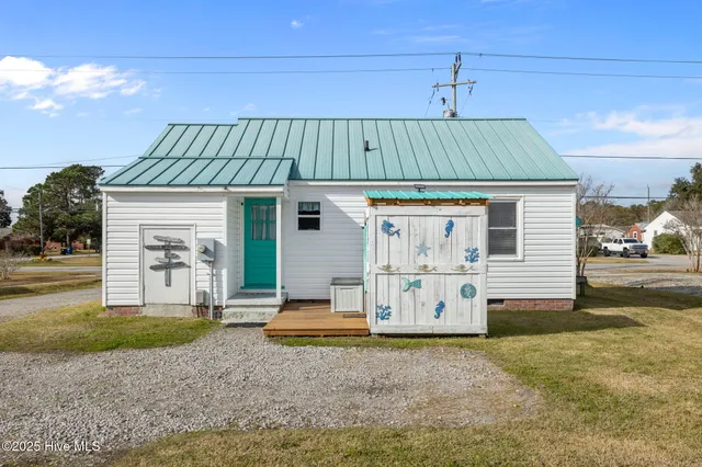 $293,000 | 908 North 20th Street, Morehead City, NC 28557