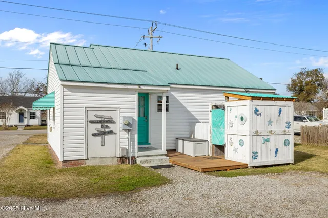 $293,000 | 908 North 20th Street, Morehead City, NC 28557