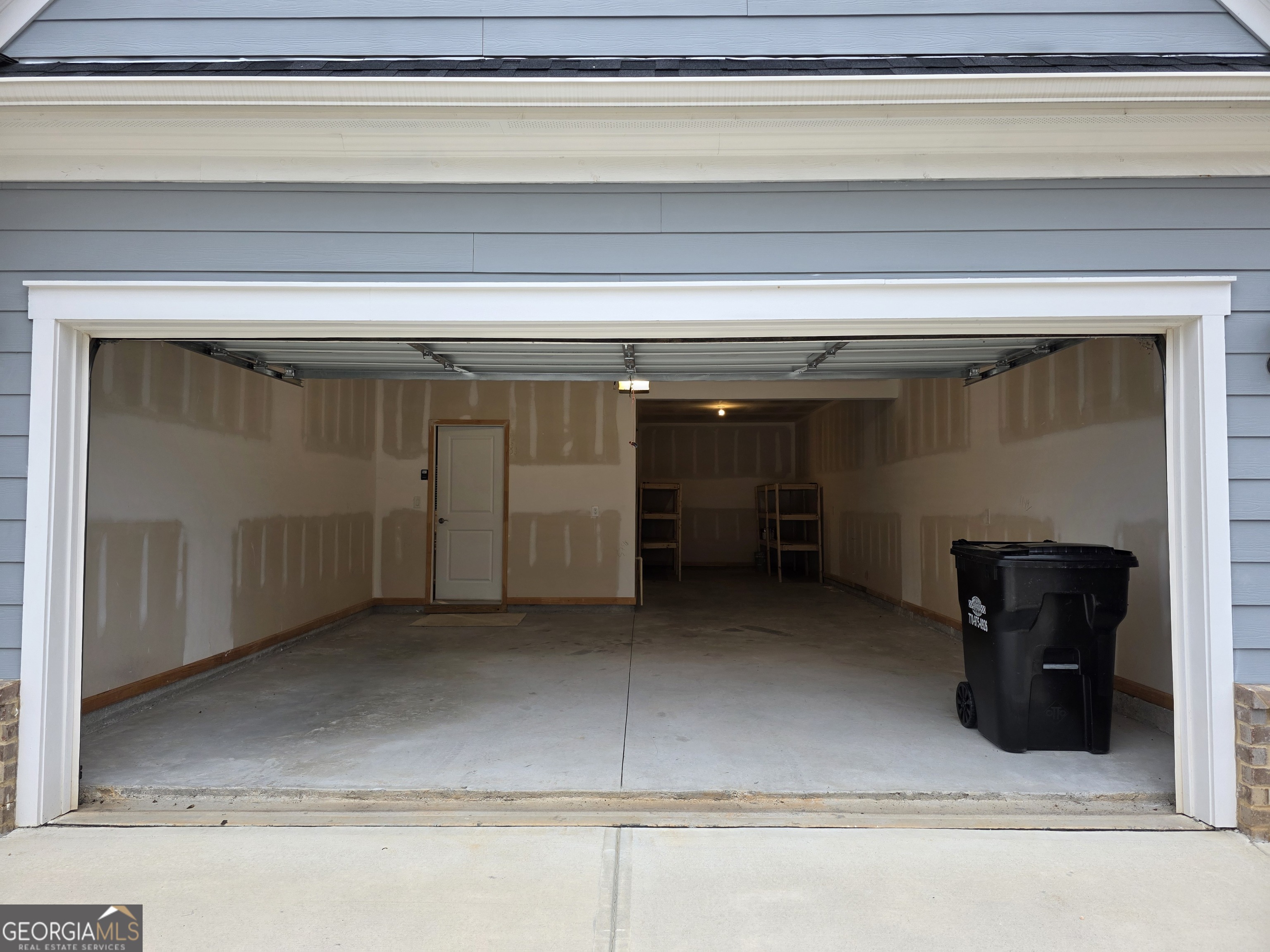 196 Riverclub Road Acworth, GA 30101 - Photo 3 of 11