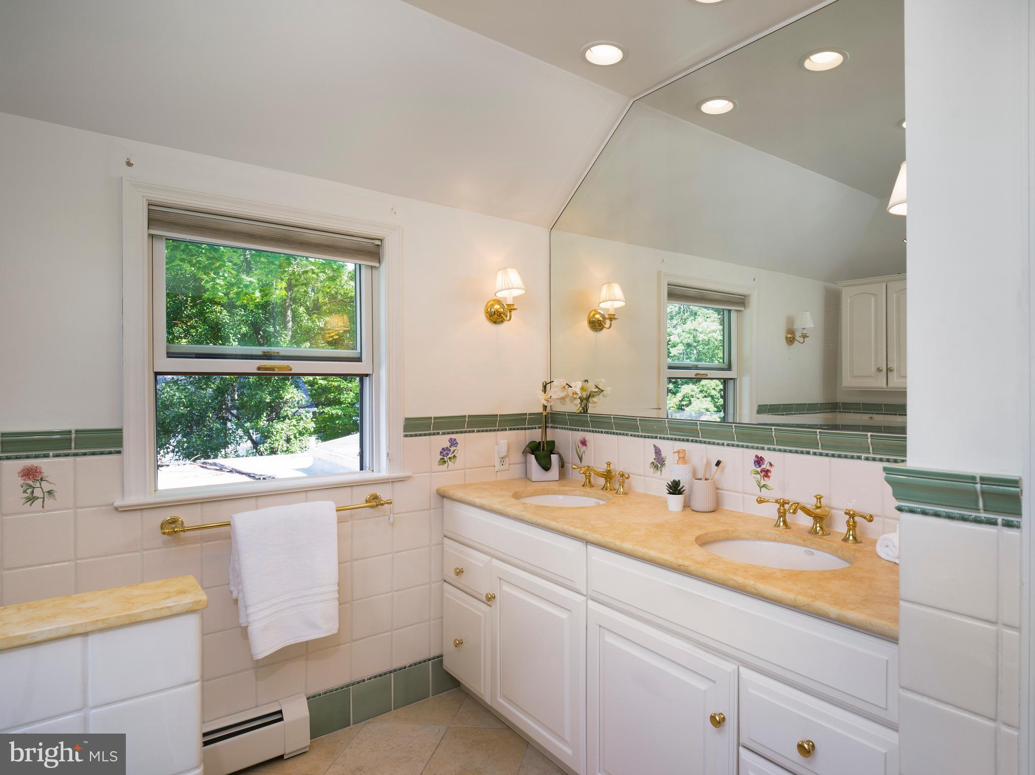 220 South Radnor Chester Road Villanova, PA 19085 - Photo 17 of 29