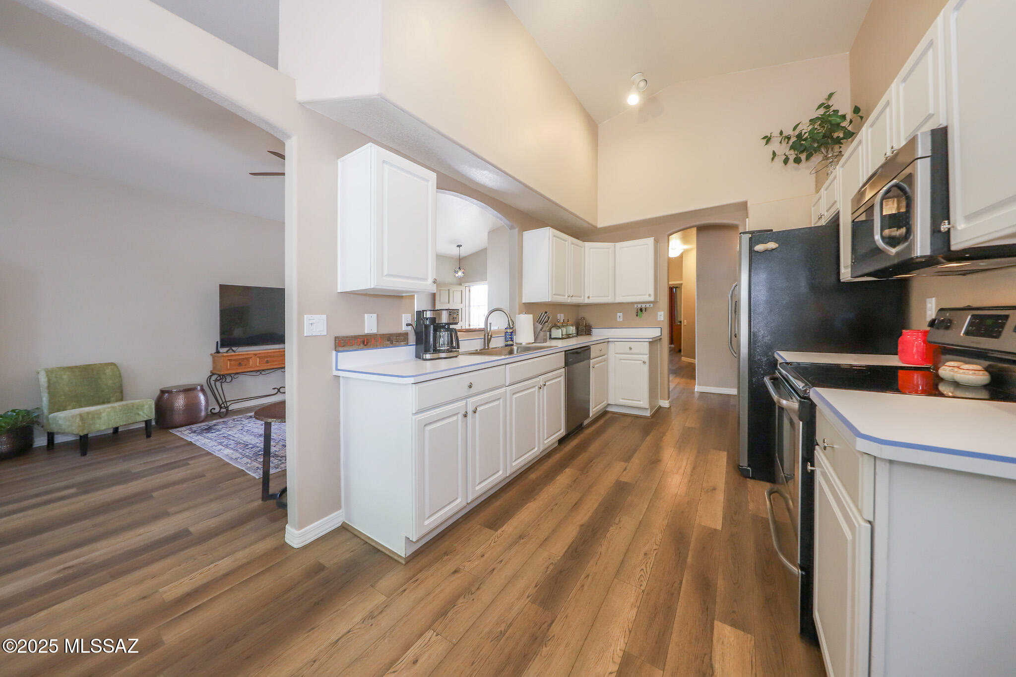 216 South London Station Road Tucson, AZ 85748 - Photo 8 of 41 Gallery Image 8