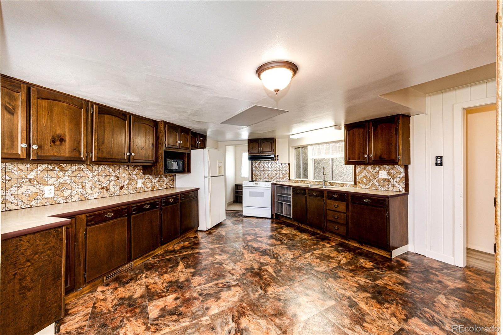 8475 Strasburg Road Strasburg, CO 80136 - Photo 10 of 28