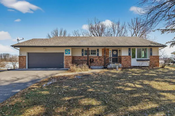 $839,900 | 30945 Irene Avenue, Lindstrom, MN 55045