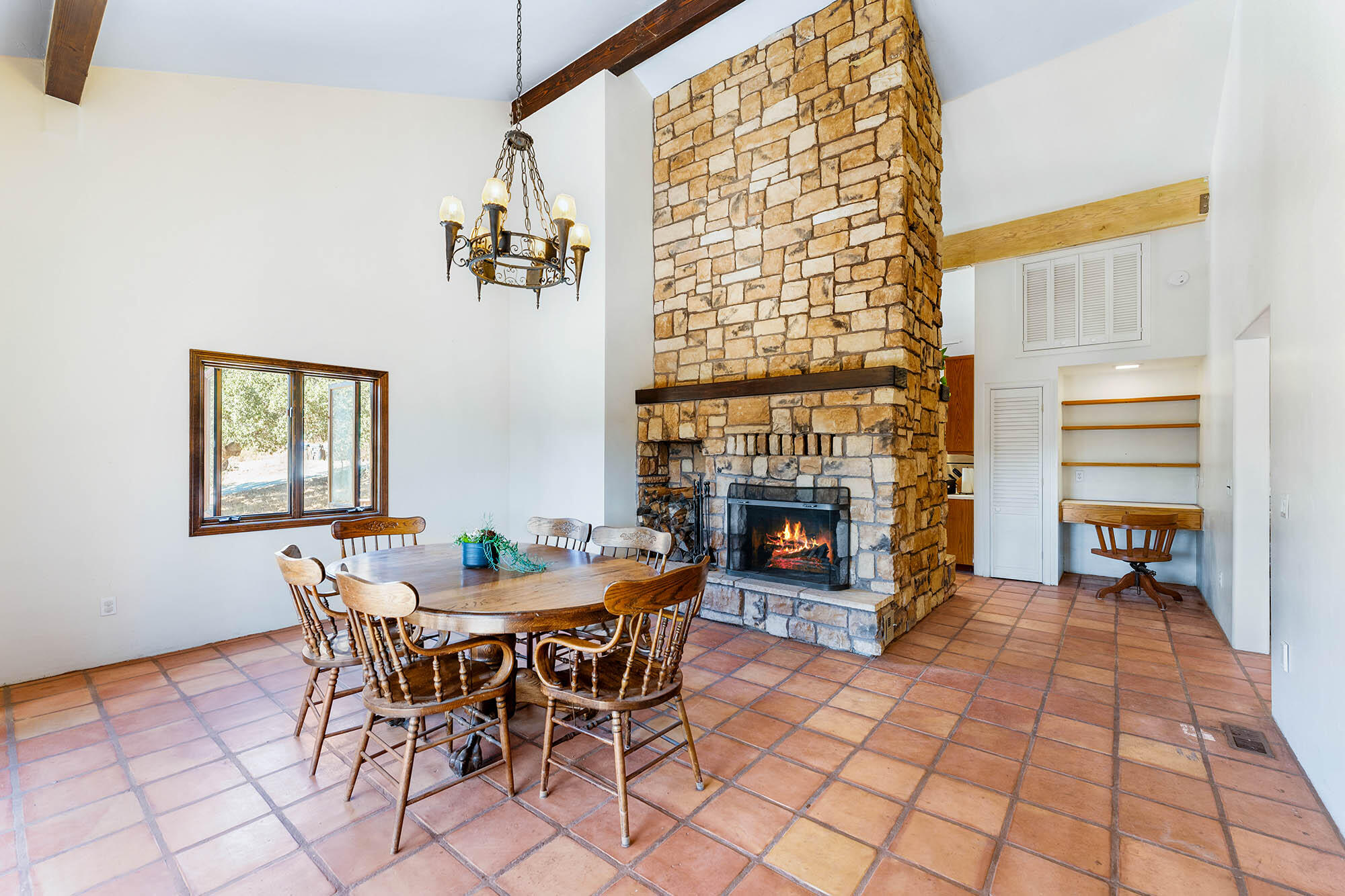 3290 Wild Oak Lompoc, CA 93436 - Photo 25 of 72 Dining room - 3290 Wild Oak Road 93436