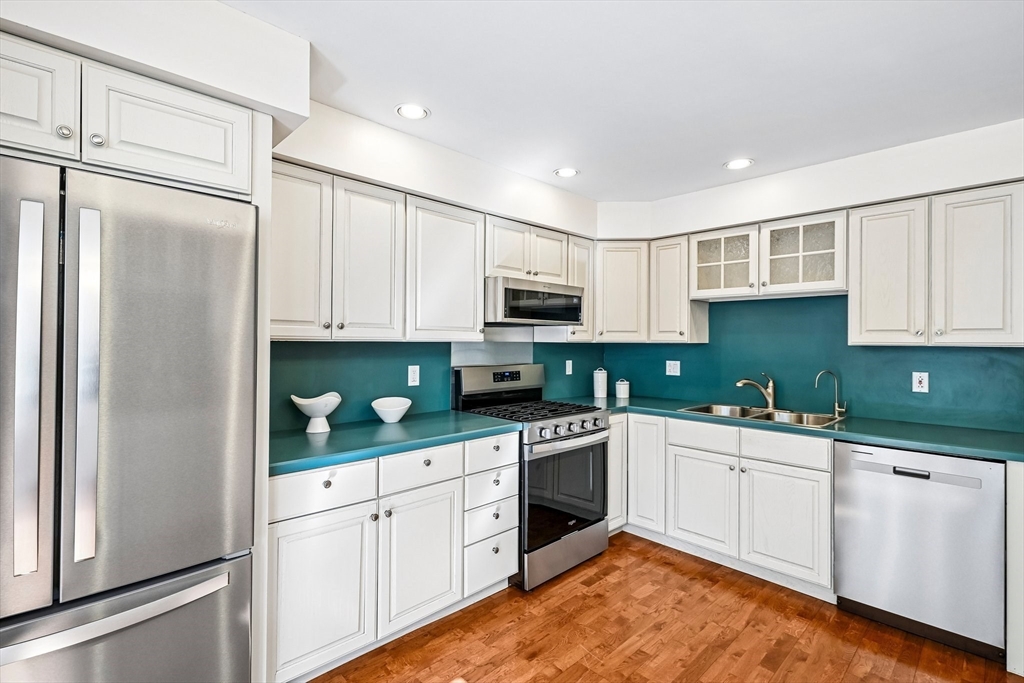 1 Mark Street Manchester, MA 01944 - Photo 12 of 40