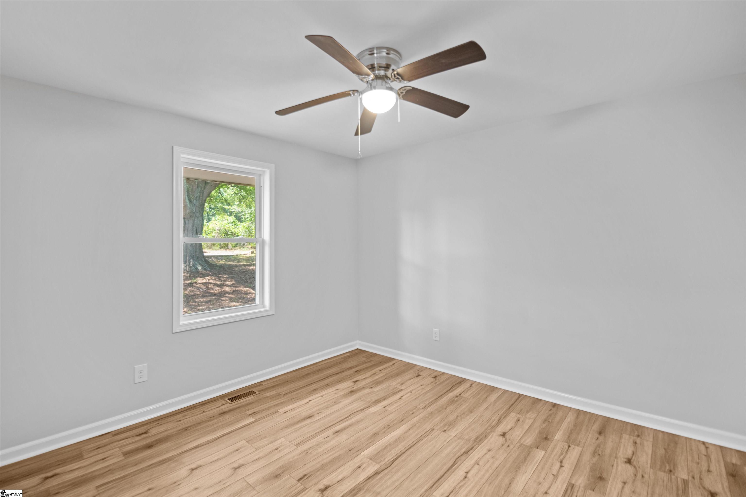 488 Tabor Woods Road Pickens, SC 29671 - Photo 26 of 36 Gallery Image 26