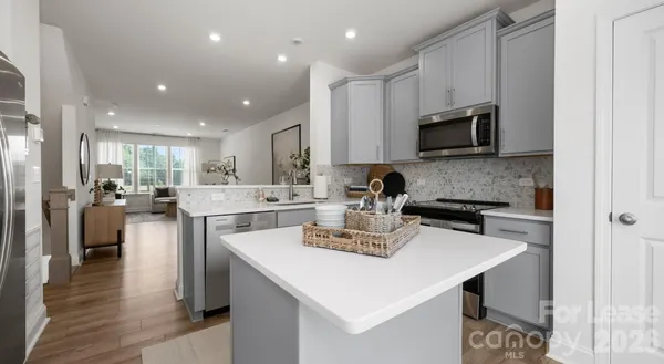 $2,225 | 2635 West Trade Street, Unit TATE, Charlotte, NC 28208