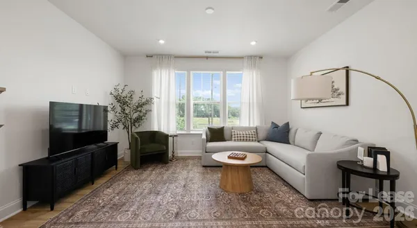 $2,225 | 2635 West Trade Street, Unit TATE, Charlotte, NC 28208