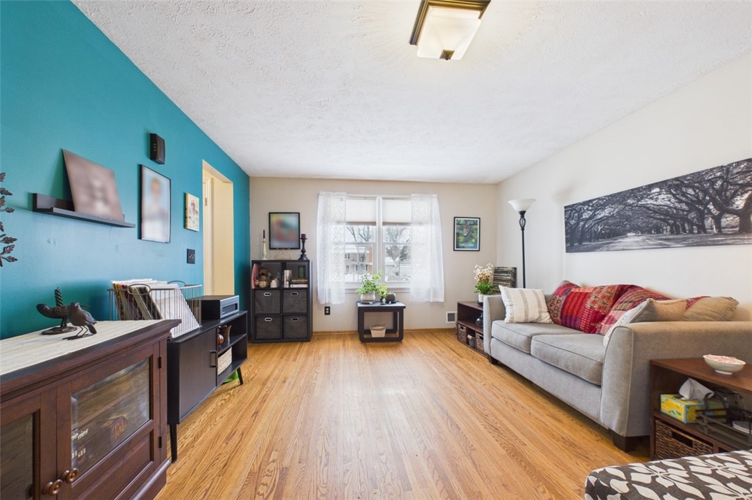 582 Watson Road Perinton, NY 14450 - Photo 15 of 45