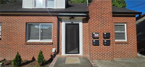 $1,100 | 2912 Woodleigh Street, Unit 3, Winston-Salem, NC 27127