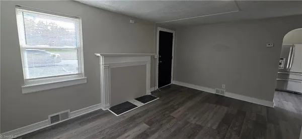 $1,100 | 2912 Woodleigh Street, Unit 3, Winston-Salem, NC 27127