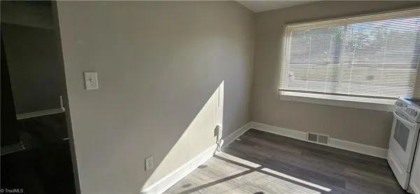 $1,100 | 2912 Woodleigh Street, Unit 3, Winston-Salem, NC 27127