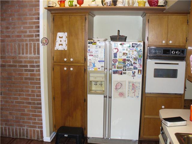 401 Cambridge Road Lebanon, TN 37087 - Photo 8 of 10 Another View of Kitchen