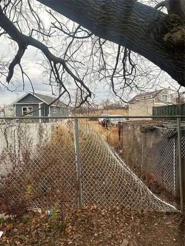 $199,000 | 55-2 Broadway | Woodside