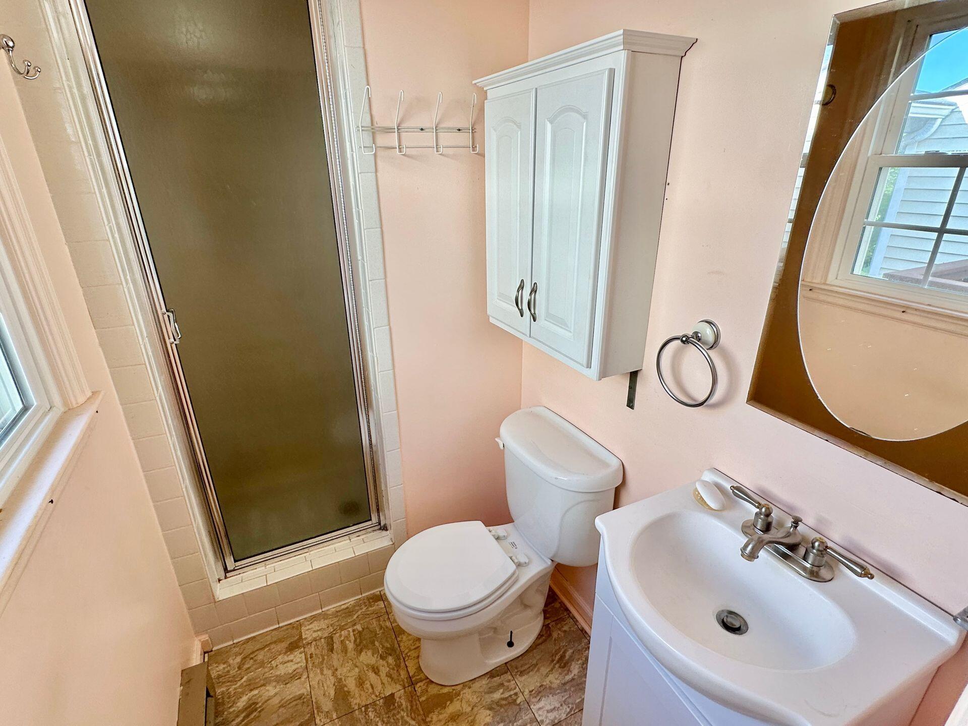2313 Carter Road Southwest Roanoke, VA 24015 - Photo 22 of 66 Bath
