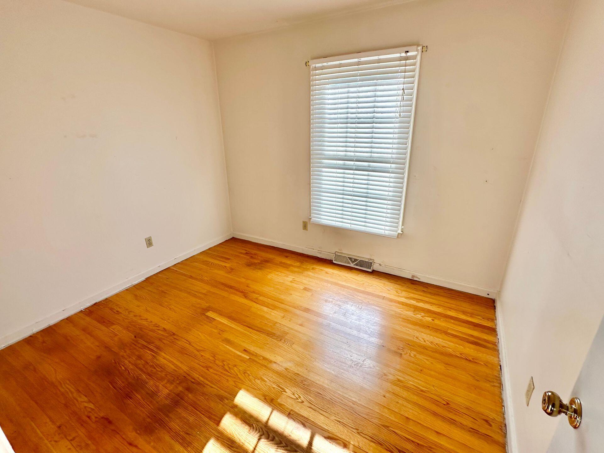 2313 Carter Road Southwest Roanoke, VA 24015 - Photo 23 of 66 Bedroom