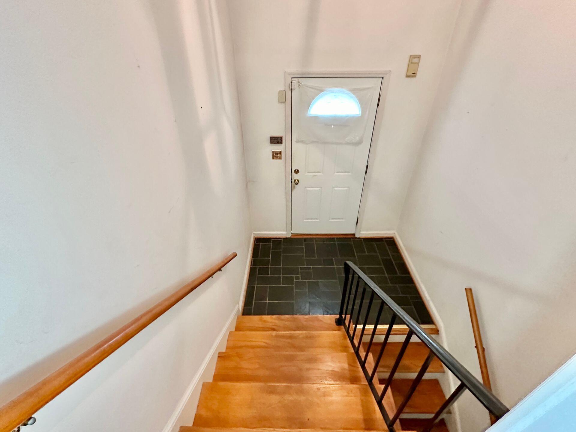 2313 Carter Road Southwest Roanoke, VA 24015 - Photo 29 of 66 Foyer