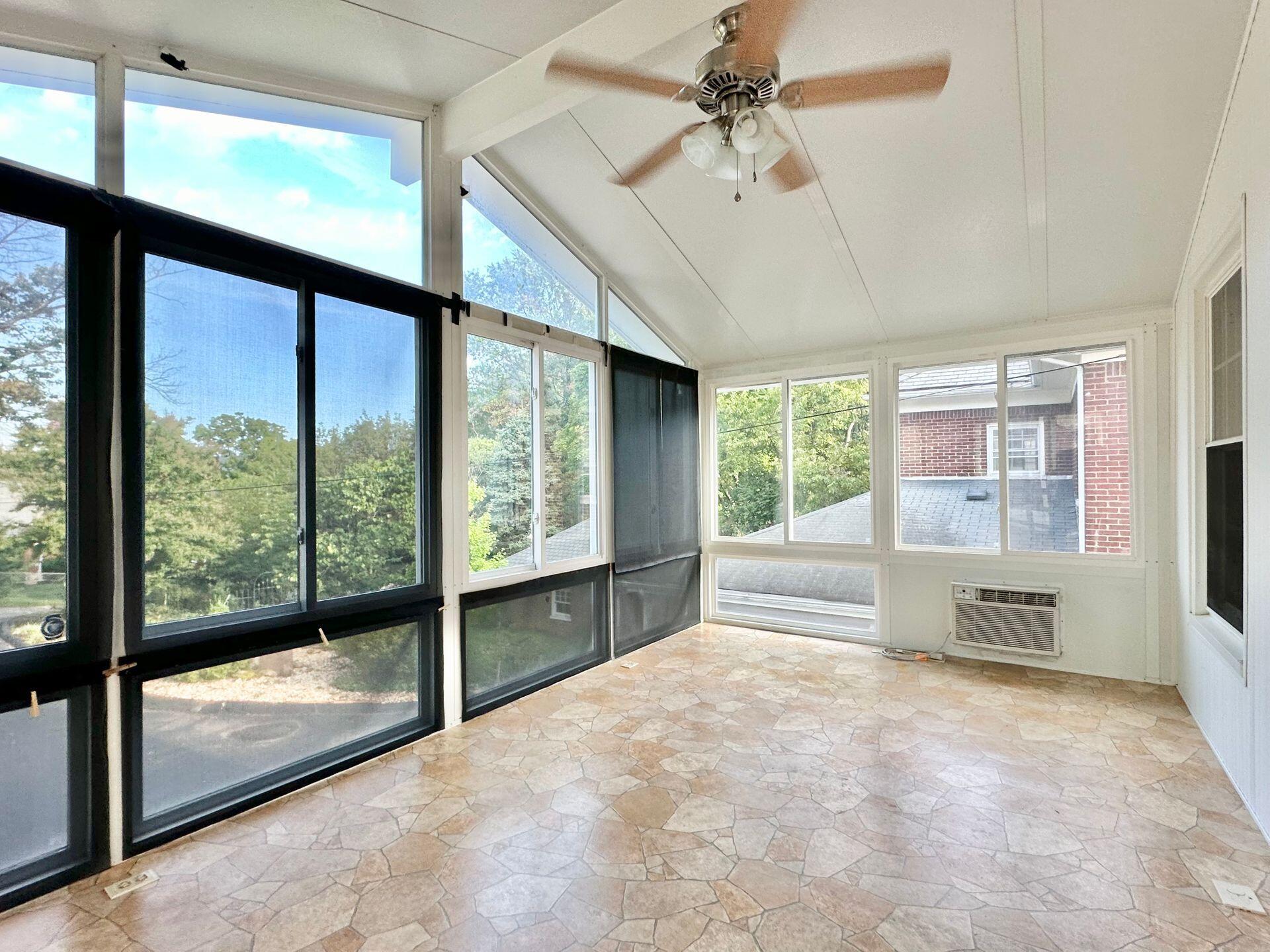 2313 Carter Road Southwest Roanoke, VA 24015 - Photo 43 of 66 3 season sunroom