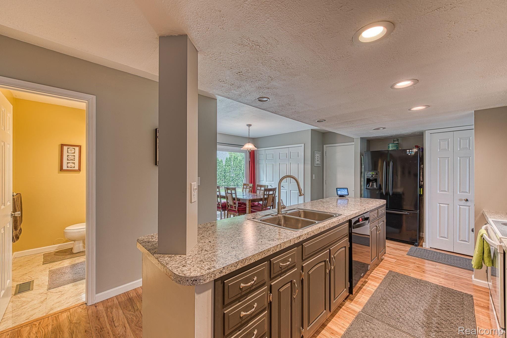 3599 Hunt Road Adrian, MI 49221 - Photo 6 of 27 15-web-or-mls-3599 Hunt-182_21.jpg