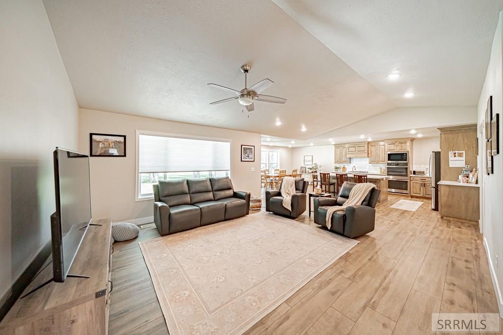 1750 Clements Lane Rexburg, ID 83440 - Photo 9 of 39