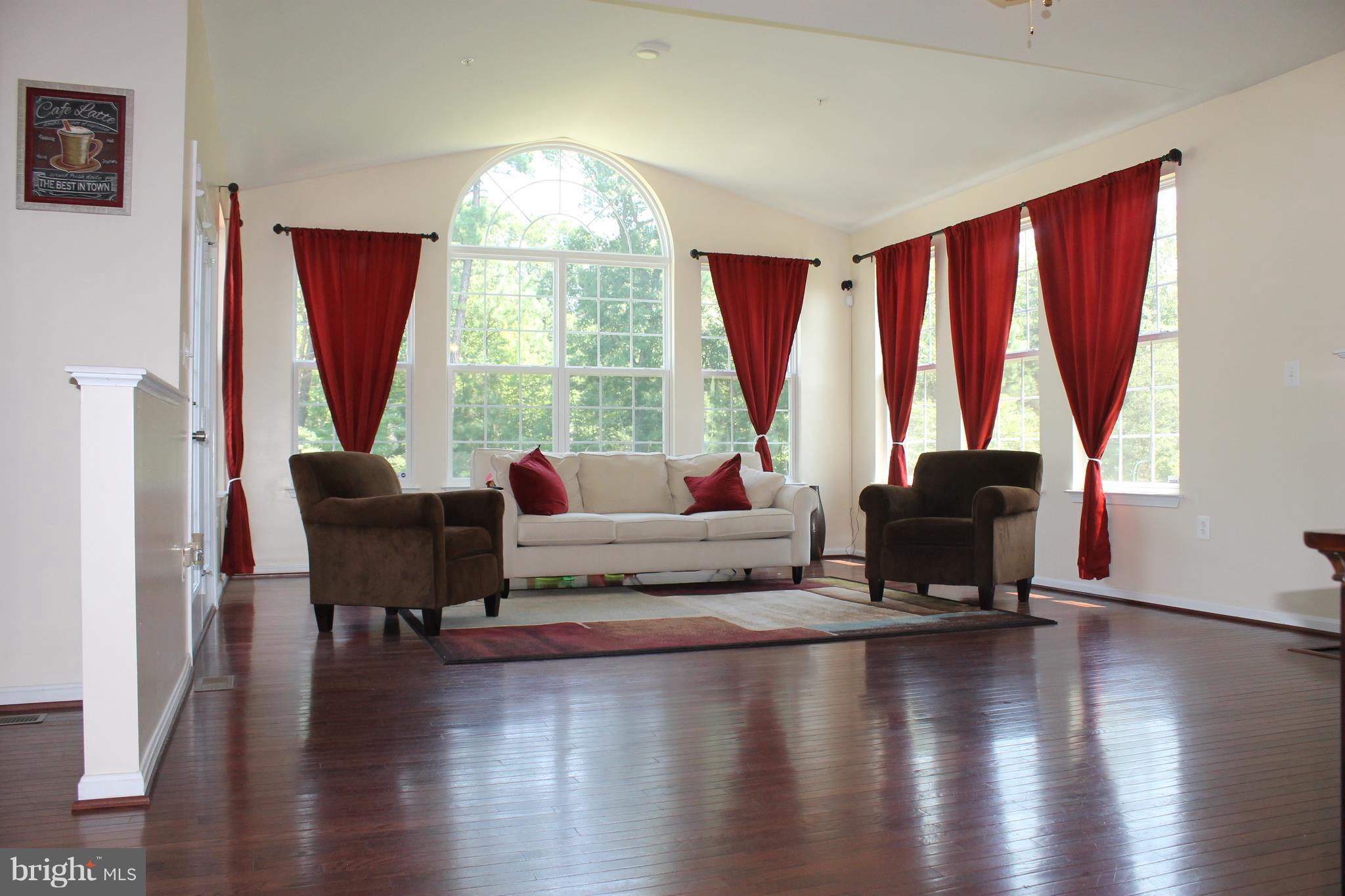 15108 Casimir Road Brandywine, MD 20613 - Photo 3 of 22 Interior (General)