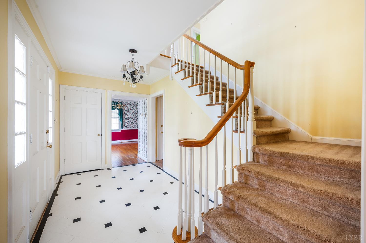 960 Rothowood Road Lynchburg, VA 24503 - Photo 4 of 60 Gallery Image 4