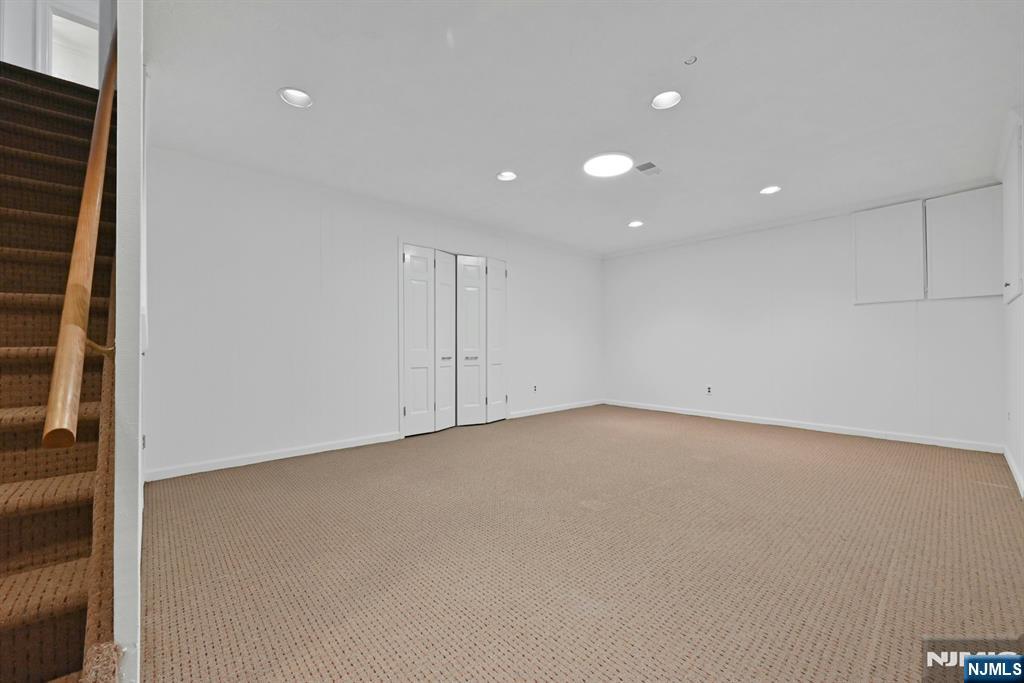 195 Elm Road Englewood, NJ 07631 - Photo 23 of 49