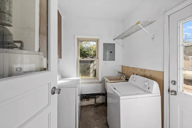 $160,000 | 4705 Jackson Street, Dearborn Heights, MI 48125