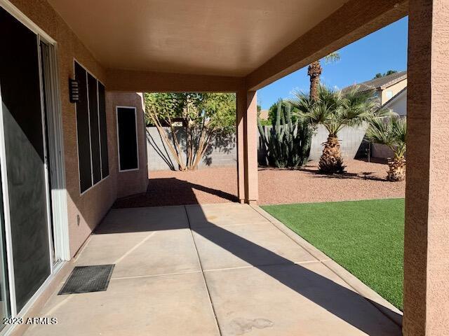 1655 East Harrison Street Chandler, AZ 85225 - Photo 11 of 35 a view of balcony with furniture