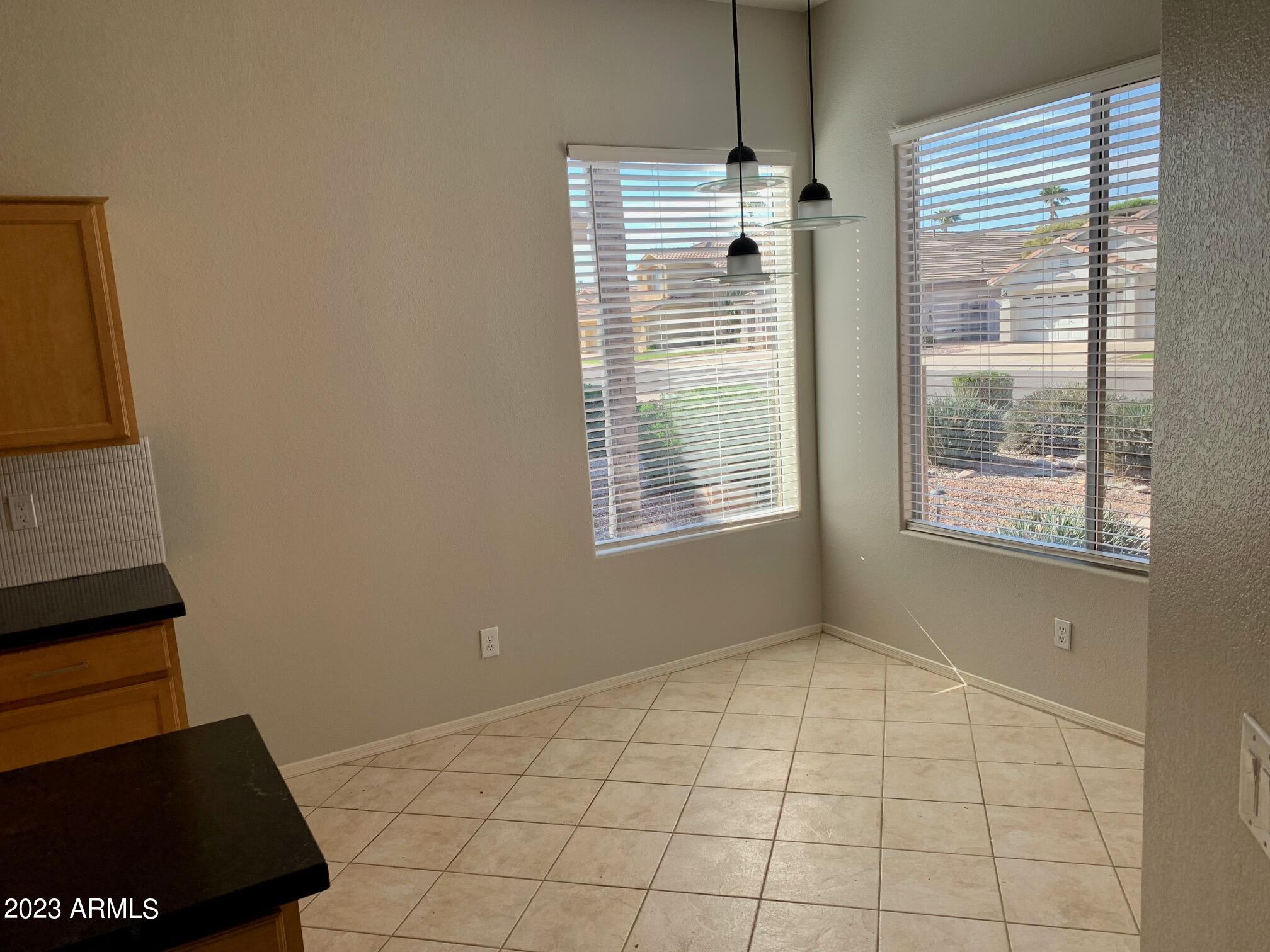 1655 East Harrison Street Chandler, AZ 85225 - Photo 16 of 35 a view of an empty room with window