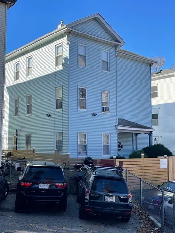 $720,000 | 5 Freeland Terrace, Worcester, MA 01603