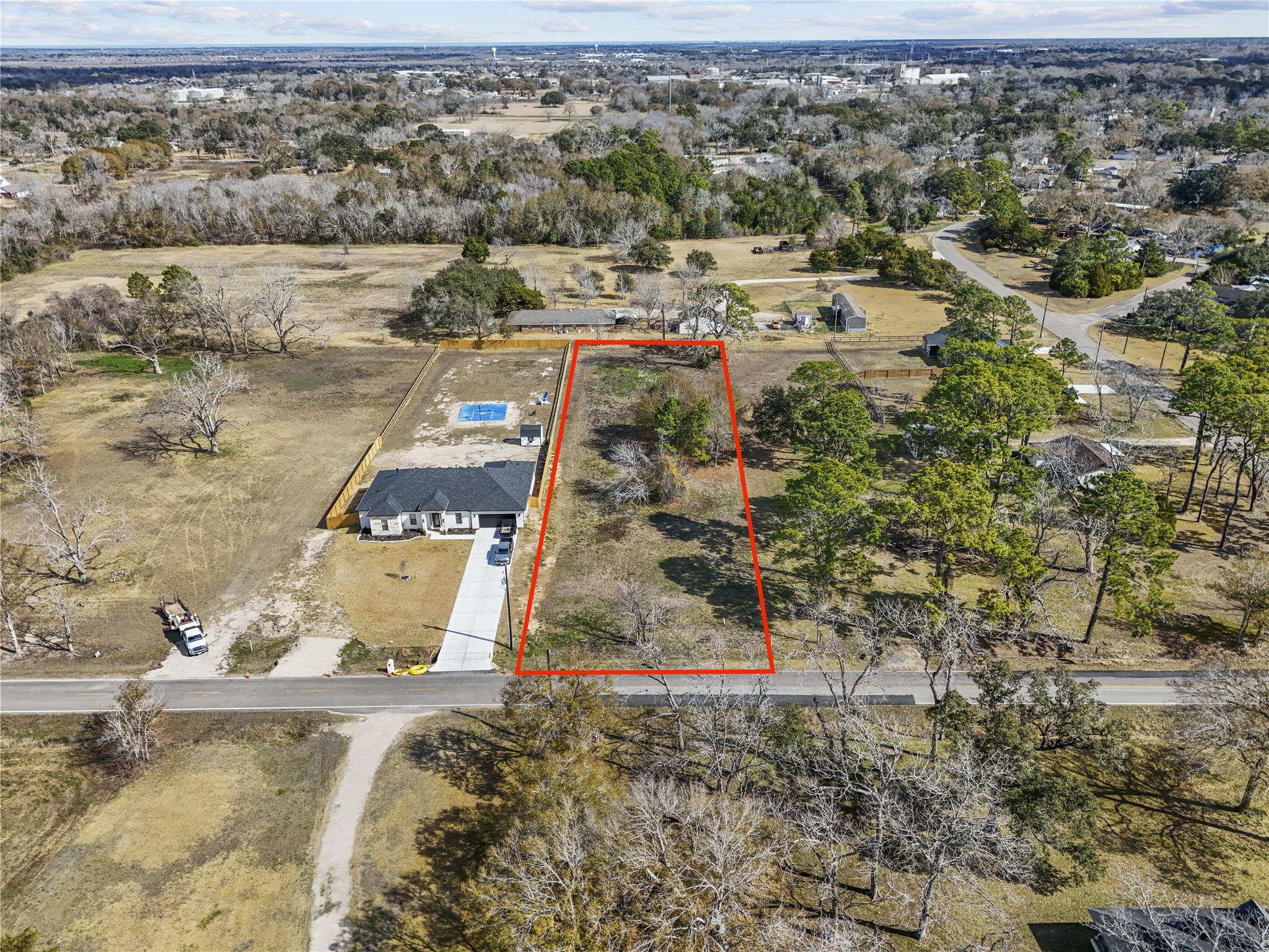 2256 Mamie Ford Road Alvin, TX 77511 - Photo 3 of 16