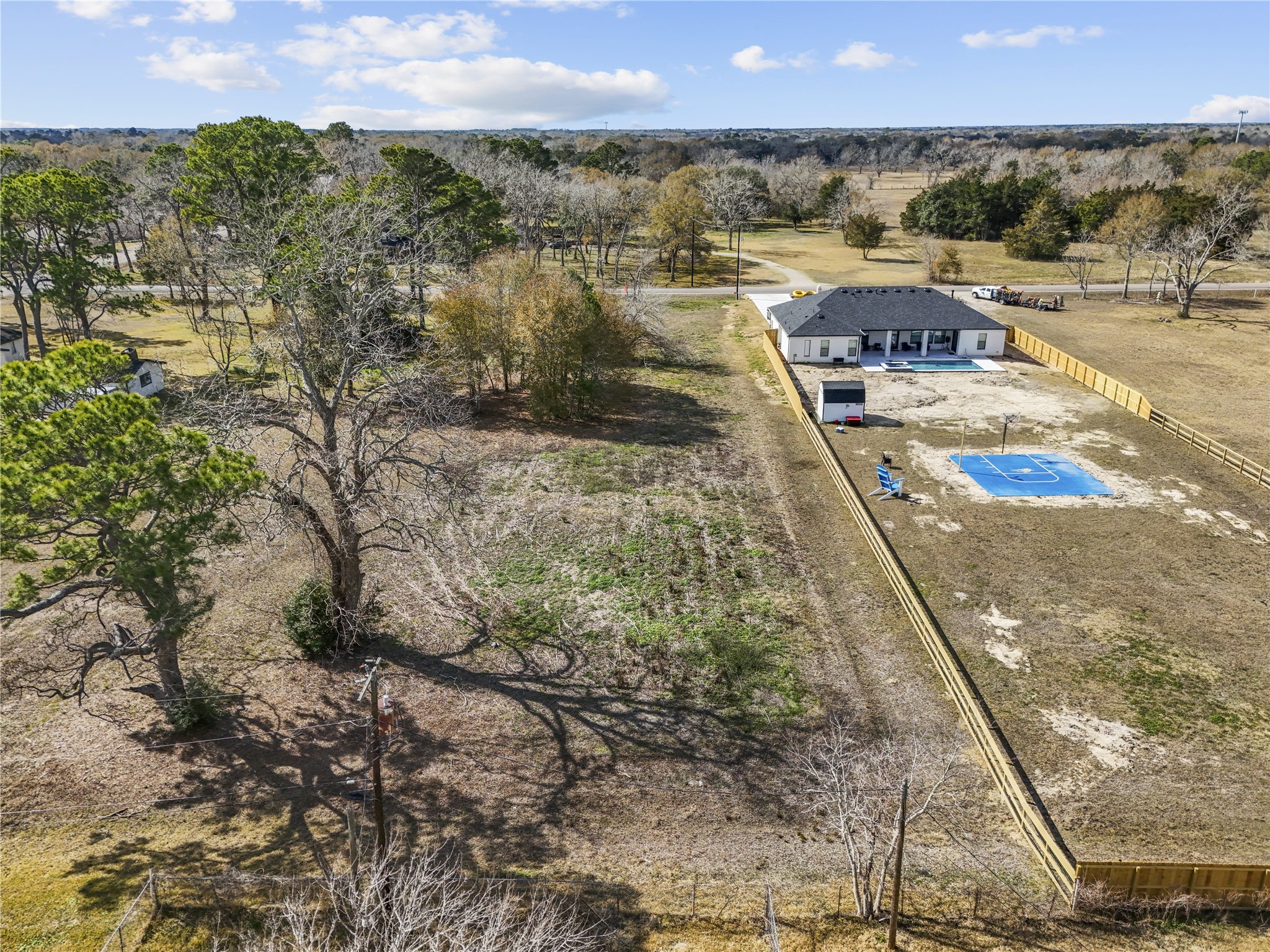 2256 Mamie Ford Road Alvin, TX 77511 - Photo 10 of 16