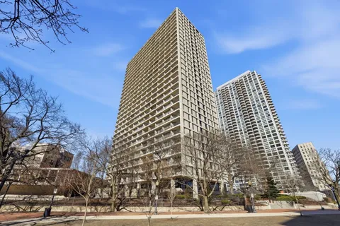$449,900 | 1960 North Lincoln Park West, Unit 2709, Chicago, IL 60614