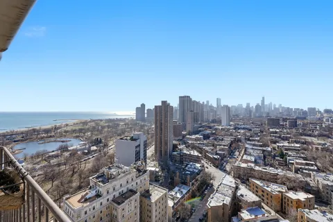$449,900 | 1960 North Lincoln Park West, Unit 2709, Chicago, IL 60614