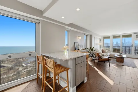 $449,900 | 1960 North Lincoln Park West, Unit 2709, Chicago, IL 60614