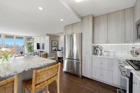 $449,900 | 1960 North Lincoln Park West, Unit 2709, Chicago, IL 60614