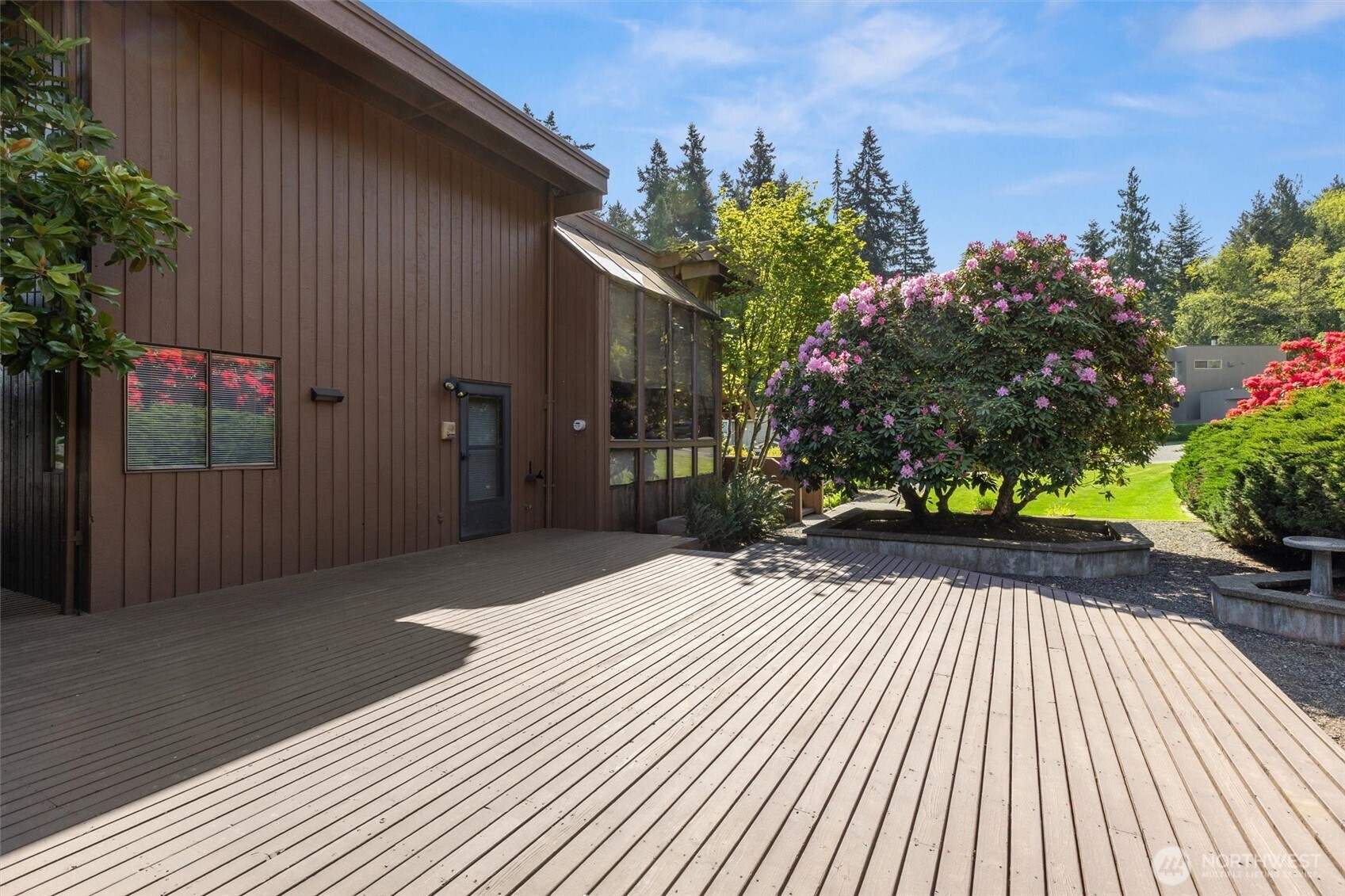 9520 Odin Way Bothell, WA 98011 - Photo 5 of 40 Gallery Image 5
