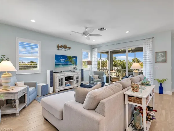 $439,500 | 2543 Seychelles Drive, Unit 605, Naples, FL 34112