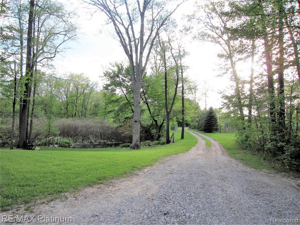 5834 Mack Road Howell, MI 48855 - Photo 6 of 53 Gallery Image 6