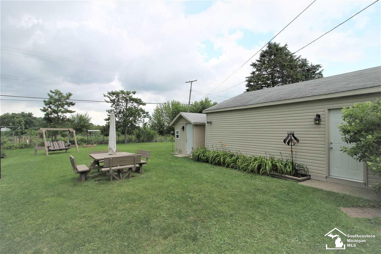 8090 Ida East Road Ida, MI 48140 - Photo 18 of 19 Gallery Image 18