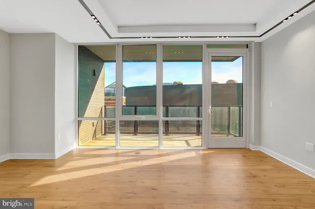 $1,200,000 | 1781 North Pierce Street, Unit 1404, Arlington, VA 22209