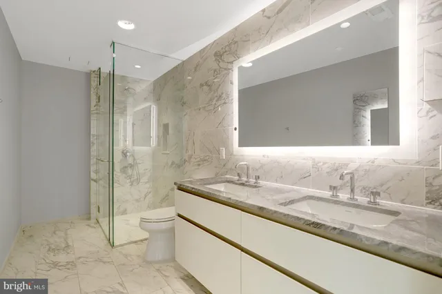 $1,200,000 | 1781 North Pierce Street, Unit 1404, Arlington, VA 22209