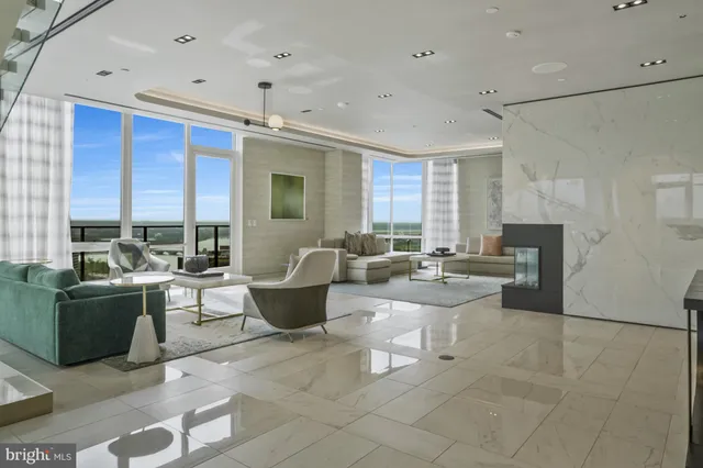 $1,200,000 | 1781 North Pierce Street, Unit 1404, Arlington, VA 22209