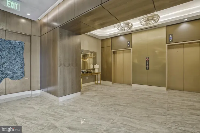 $1,200,000 | 1781 North Pierce Street, Unit 1404, Arlington, VA 22209